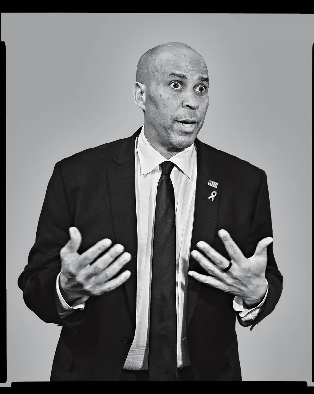 Quem é Cory Booker, o senador de Nova Jersey que esteve 25 horas a discursar sem parar?