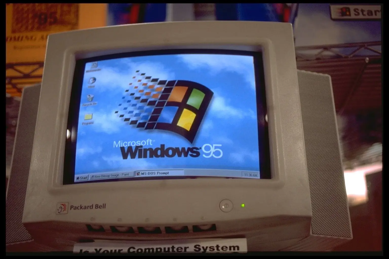 Seis segundos para a história: o som criado por Brian Eno para o Windows 95 já é património cultural