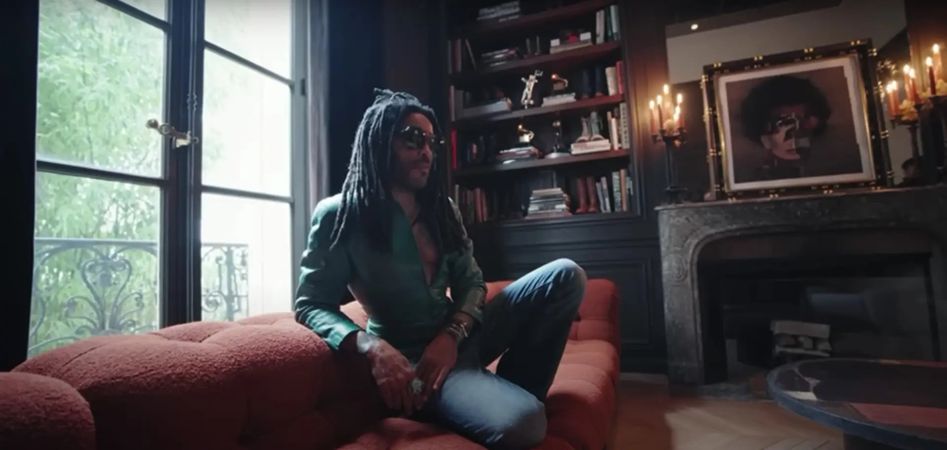 Visita guiada à mansão de Lenny Kravitz: da biblioteca à discoteca na cave