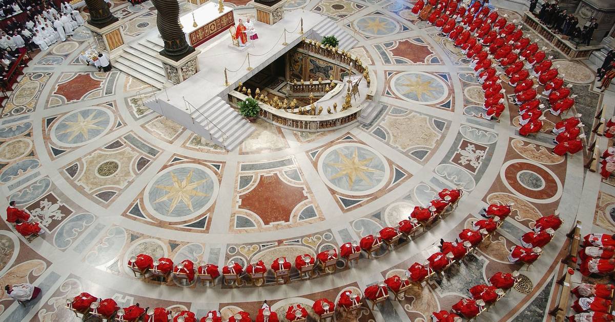 Conclave: "Campanha eleitoral" começou, Congregações Gerais discutiram migrantes, guerras, jovens, uma Igreja aberta e as divisões internas