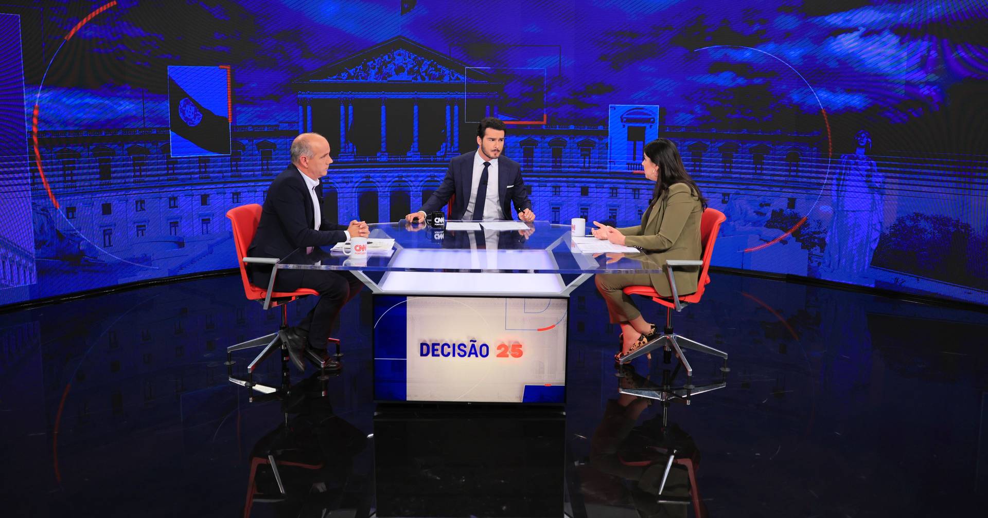 Inês Sousa Real vs Paulo Raimundo: oiça aqui o duelo entre os líderes ...