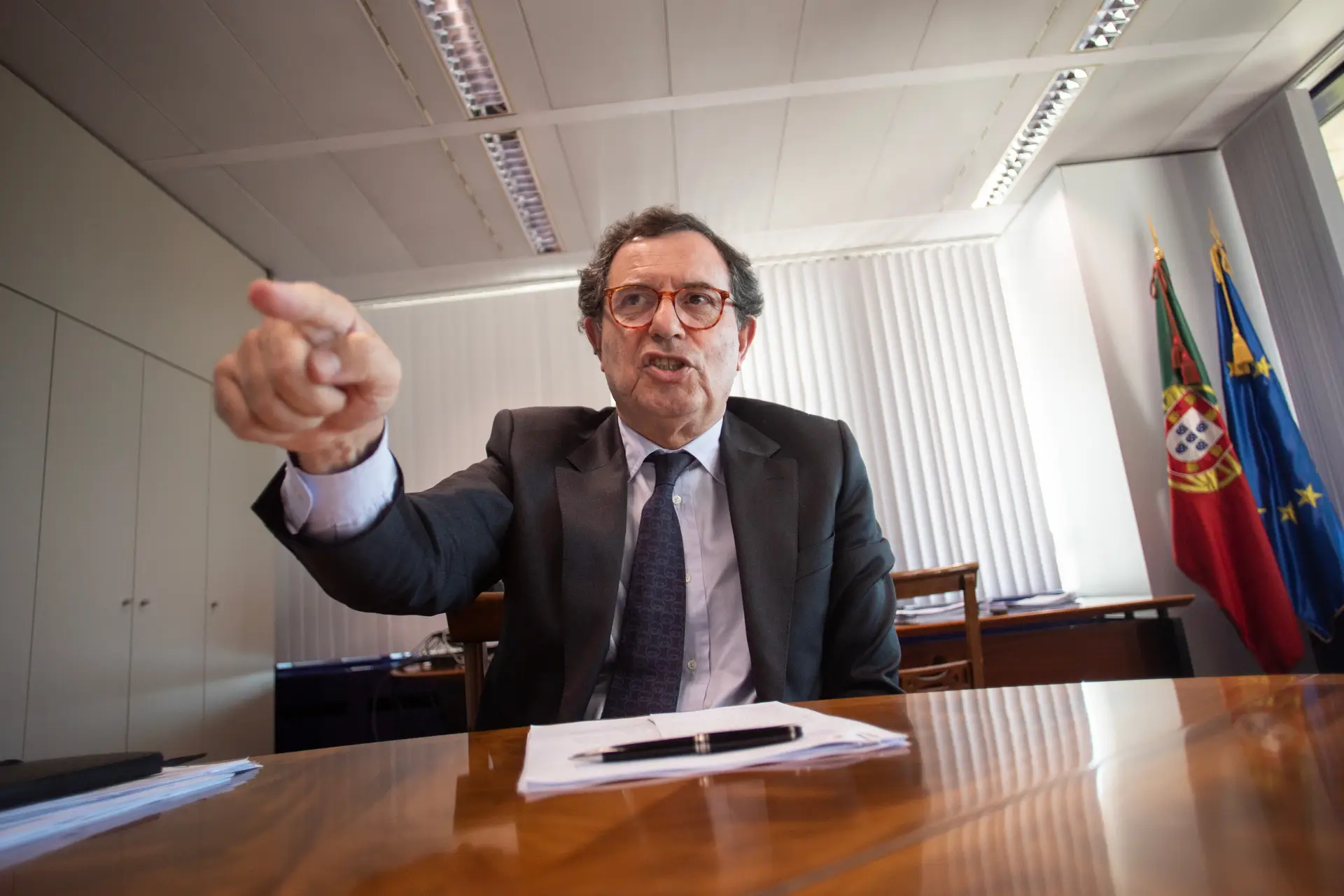 Castro Almeida: "O país não é socialista. O mercado é que deve fazer os preços das casas"