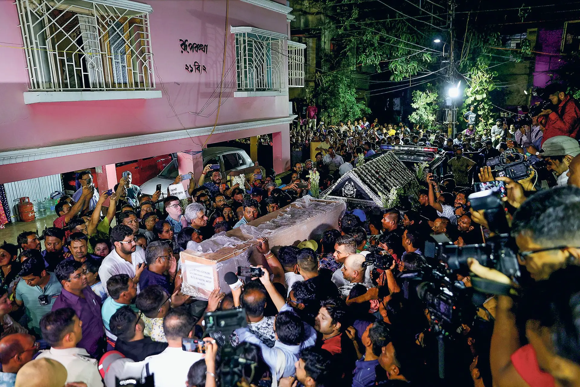 Massacre de turistas em Caxemira exacerba tensões