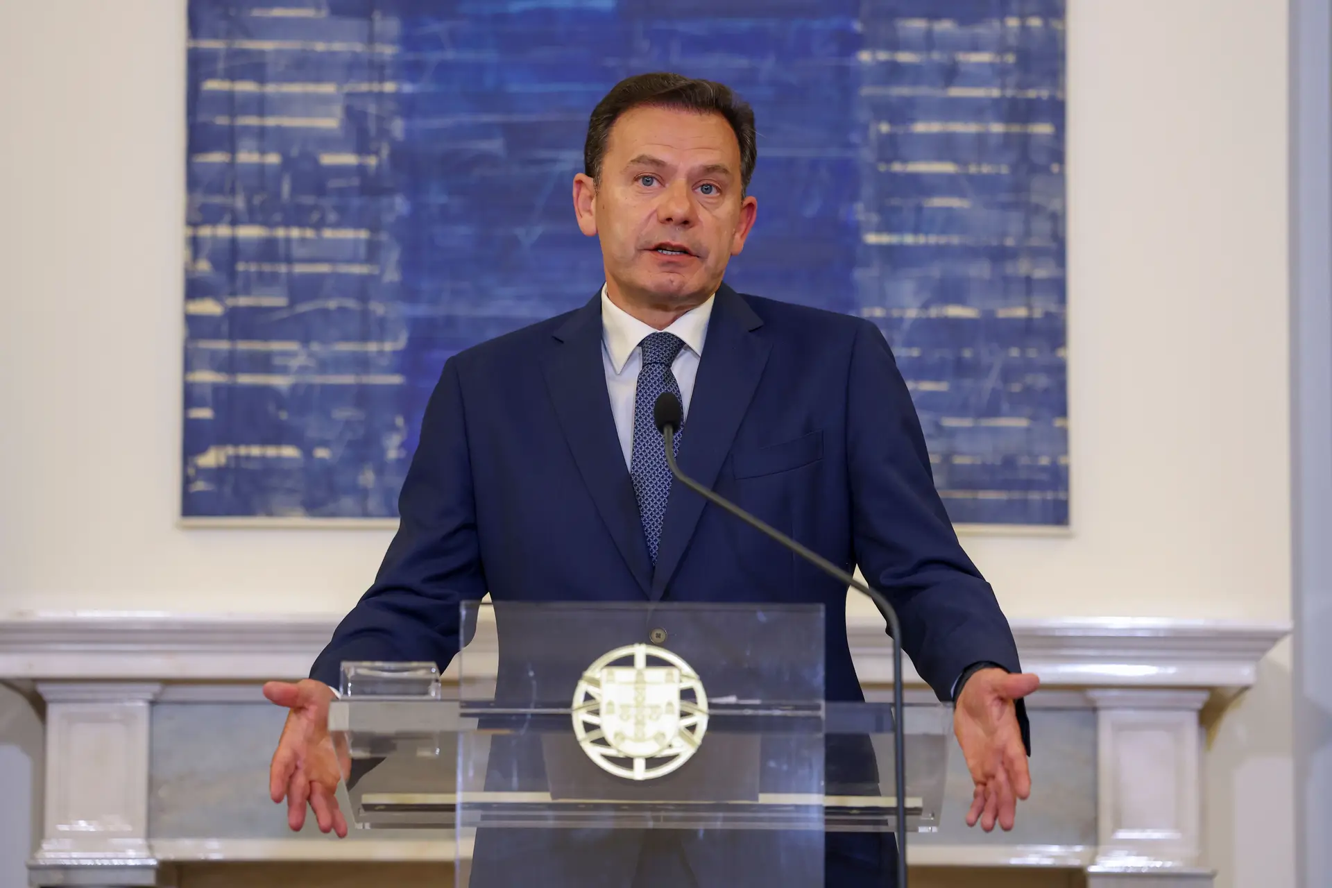 Montenegro diz que fornecimento de energia já estará reposto em 80% do país, Conselho de Ministros volta a reunir-se esta terça-feira