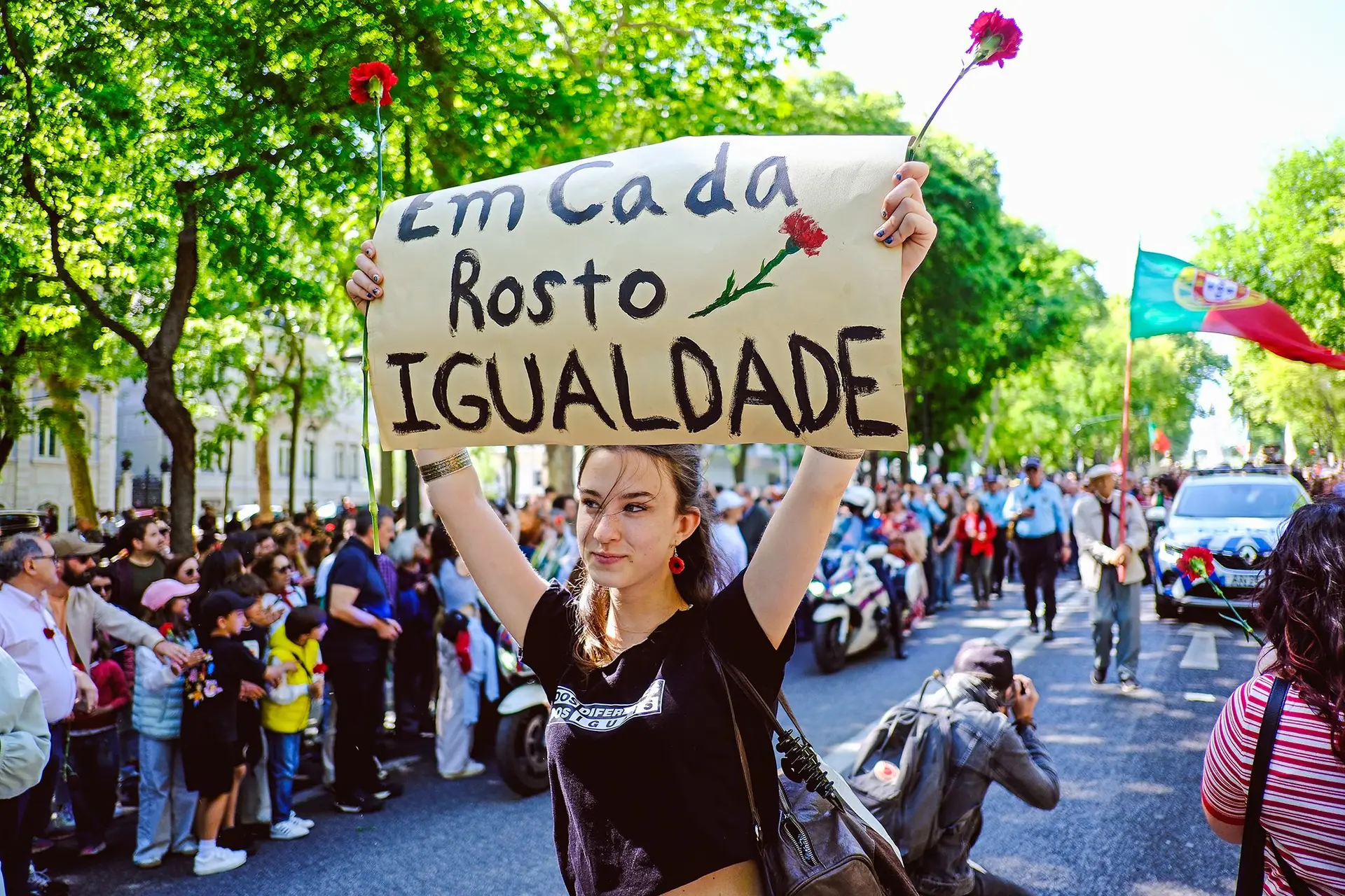 Abril vive e, sobretudo, rejuvenesce
