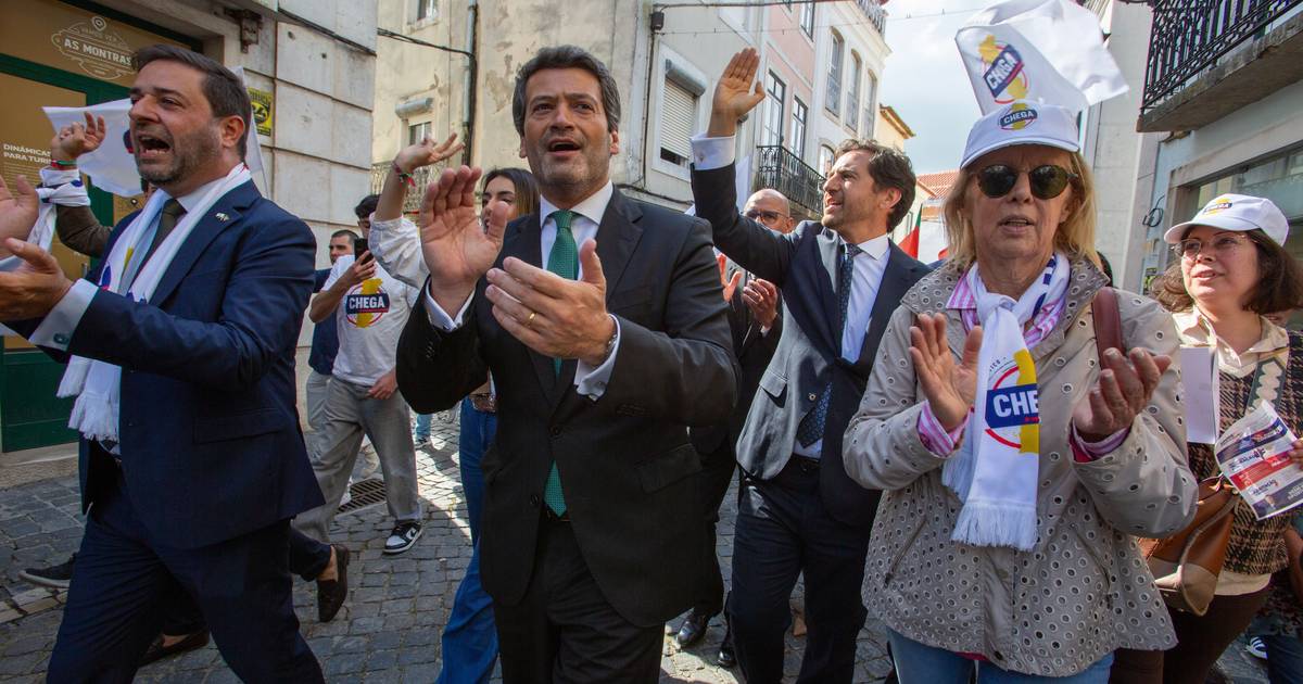 André Ventura diz que “amigo” Passos e Cavaco são o passado