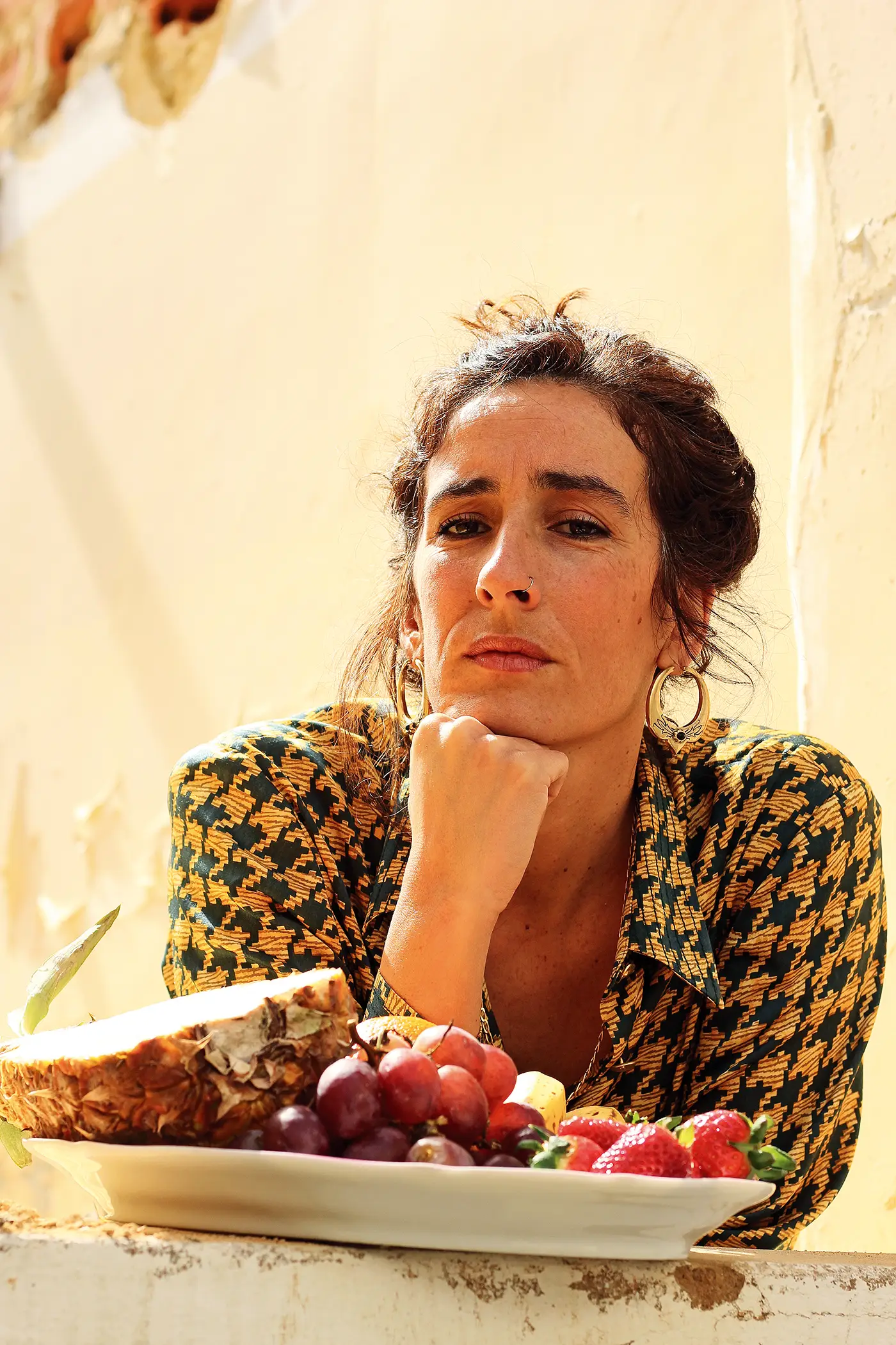 Cátia Oliveira nasceu em Setúbal em outubro de 1983 e assina como A Garota Não. “Ferry Gold” é o seu terceiro álbum