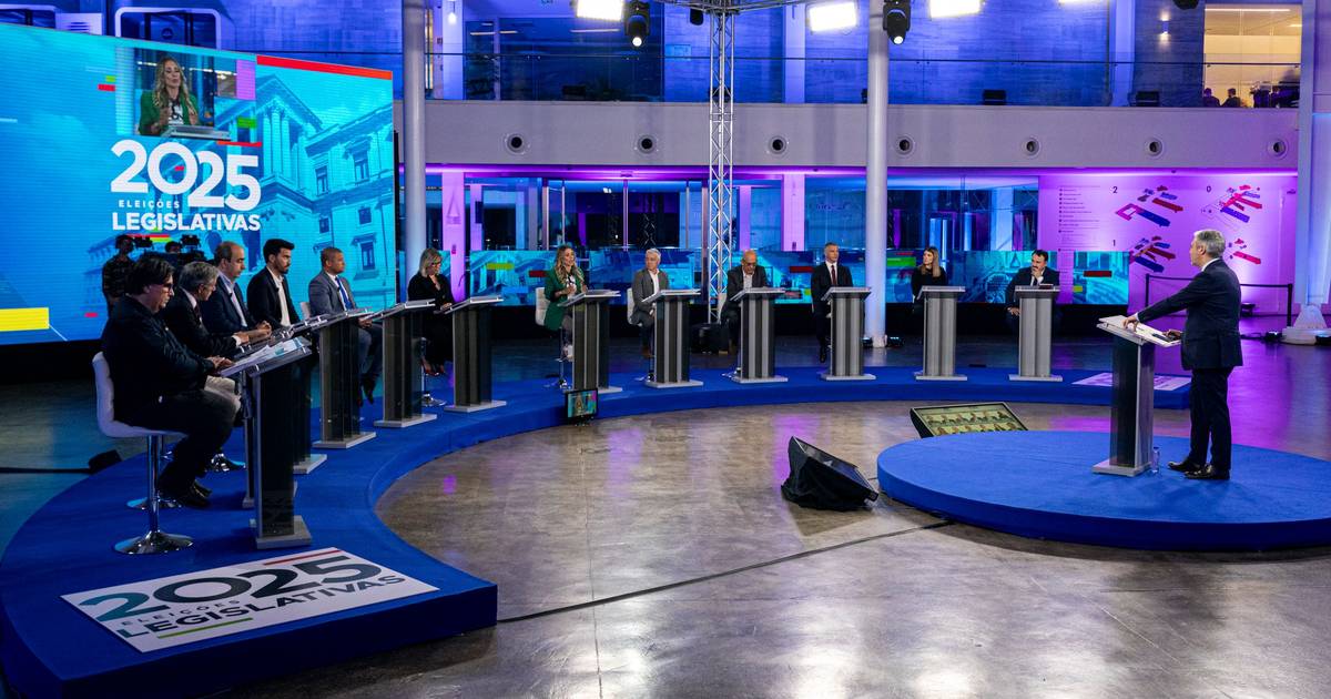 Os 12 partidos sem assento parlamentar em debate para as eleições legislativas 2025