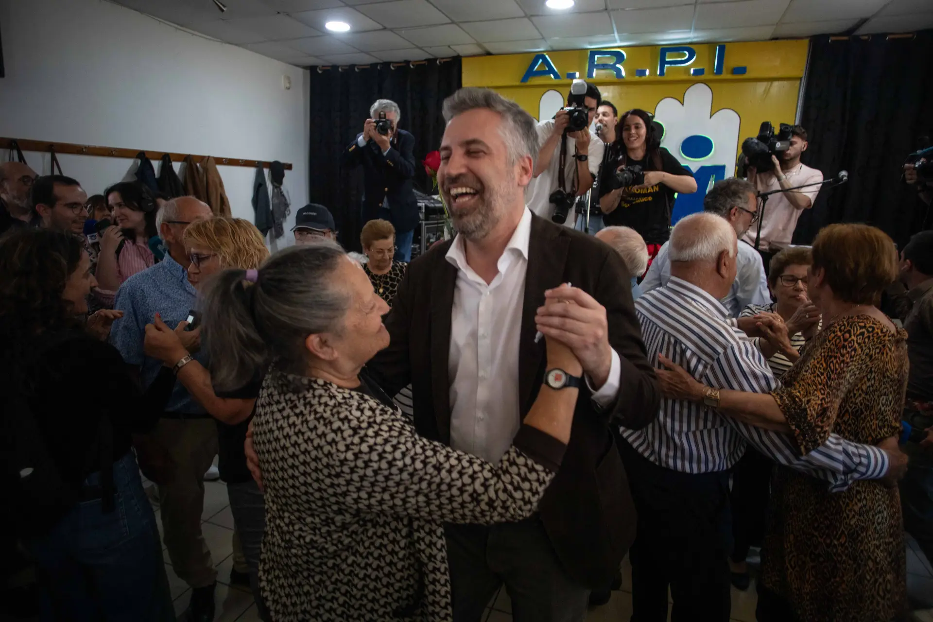 Pedro Nuno à procura dos deputados perdidos, pede concentração de voto: "Há votos que não podem ser dispersos"