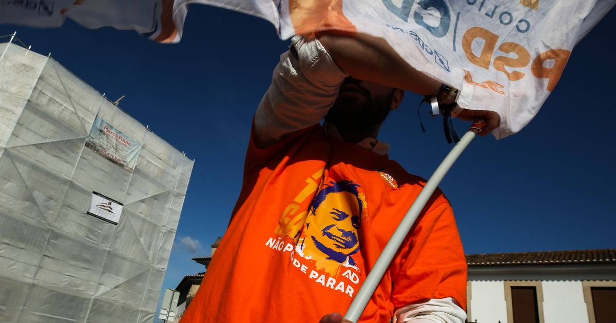 Sondagem Expresso-SIC: AD desce mas mantém liderança; PS também cai, mas consolida voto