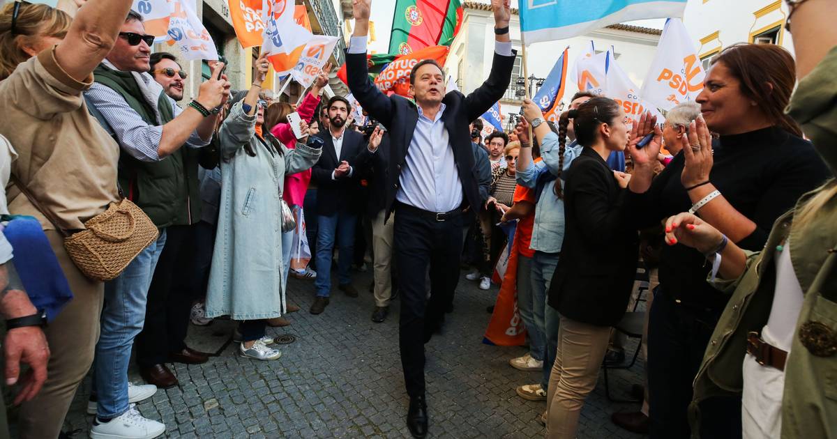 Montenegro critica greve na CP e admite mudar a lei (“vamos ter de pôr cobro a isto”), Ventura enfrenta protestos de ciganos em Braga