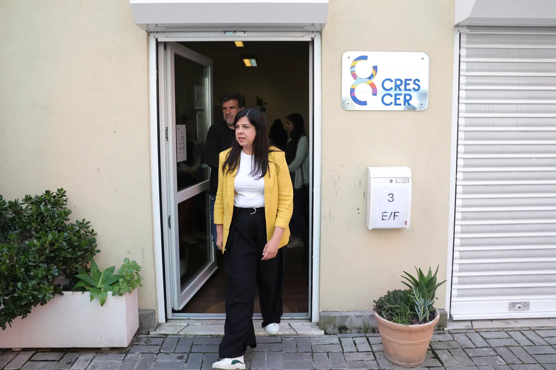 Combater uma "chaga"? PAN diz que Montenegro faz agora "juras de amor" aos sem-abrigo, mas "falhou redondamente" nos apoios