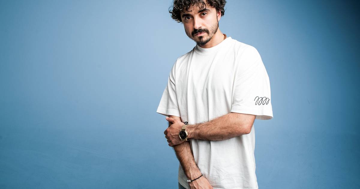 Bispo: “Se estou mal, permito-me sofrer: meto uma música triste para sofrer mais um bocadinho”