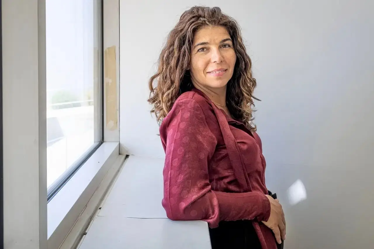 “No emprego, as pessoas estão exaustas, mais irritáveis e hostis”, alerta especialista em psicologia do Trabalho
