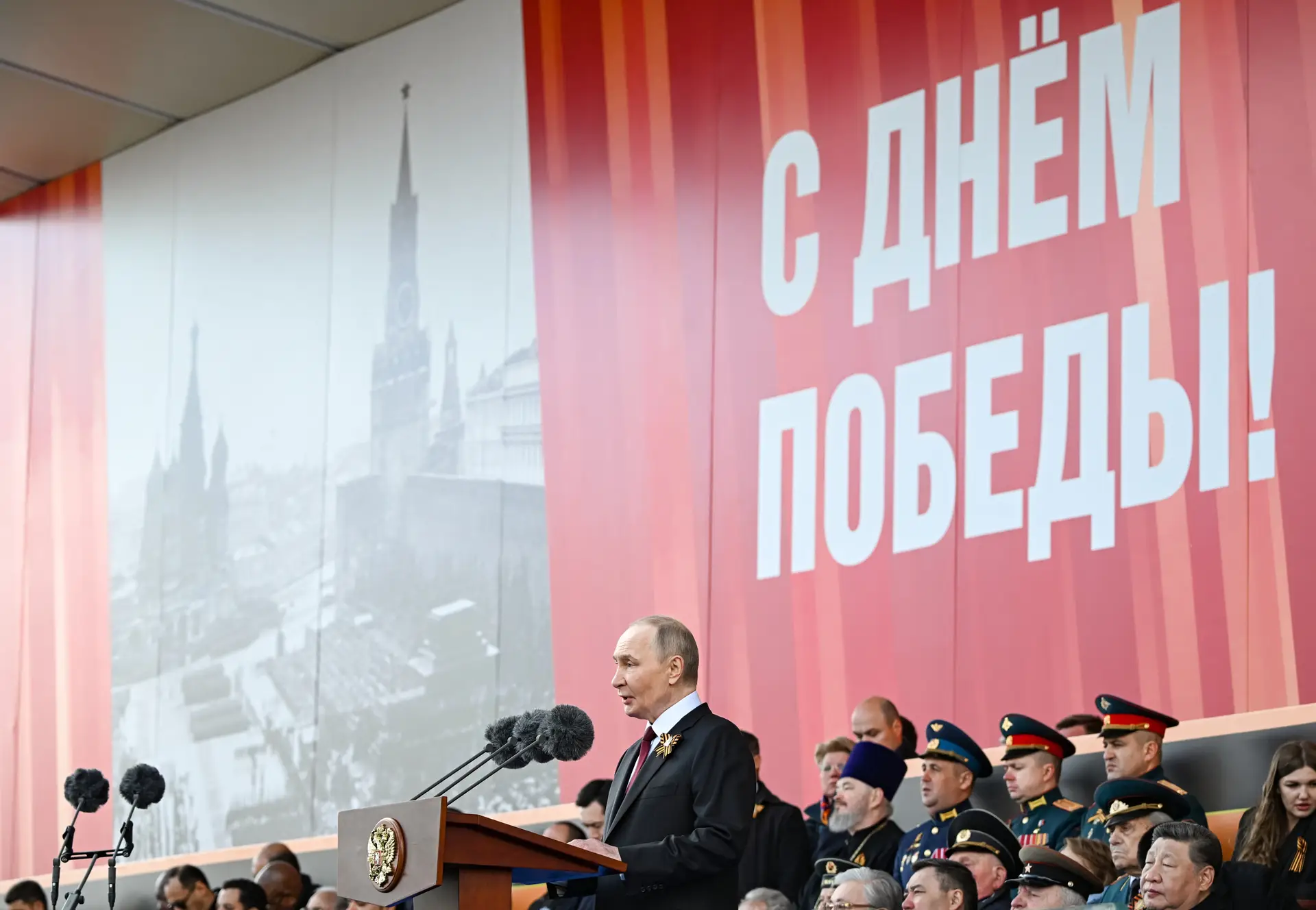 Putin no Dia da Vitória: “A verdade e a justiça estão do nosso lado. Toda a Rússia apoia a operação militar especial” [na Ucrânia]