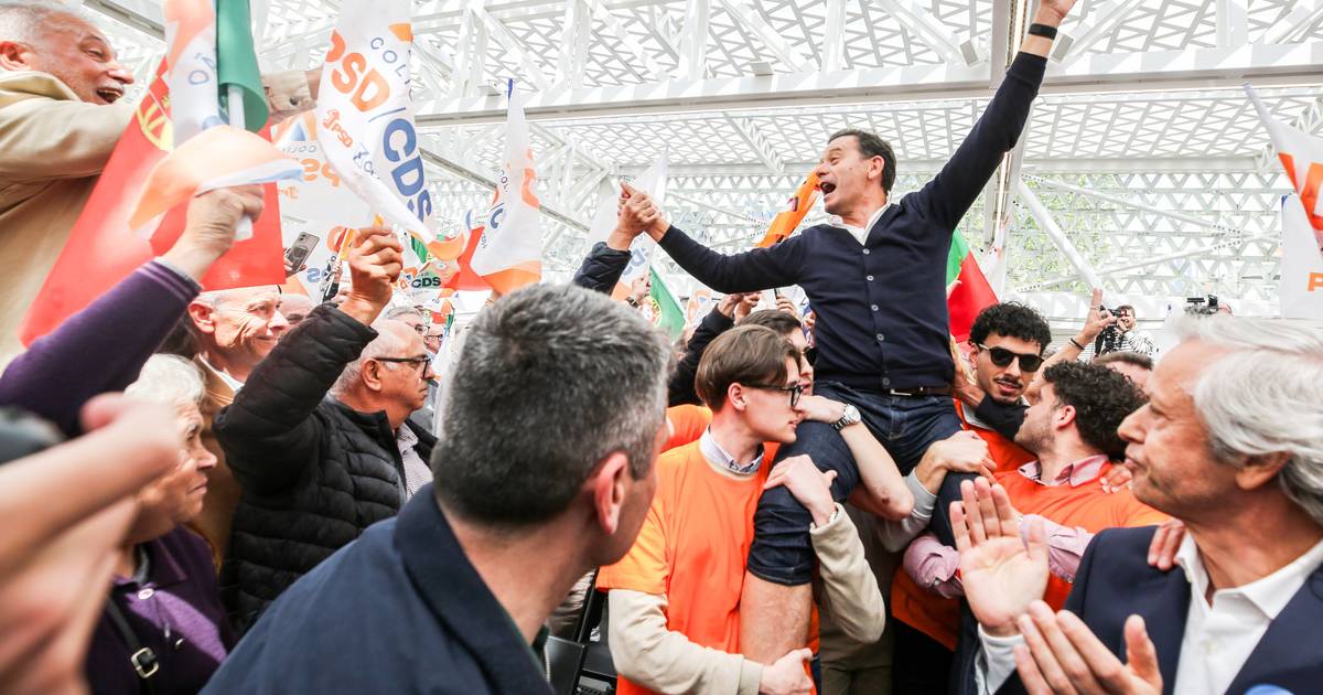 Montenegro em Famalicão: "Sinto a responsabilidade de ser o farol deste país"