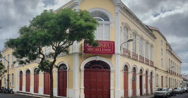 Parabéns, Coliseu Micaelense: a maior casa de espetáculos dos Açores faz 108 anos e tem muitas histórias para contar