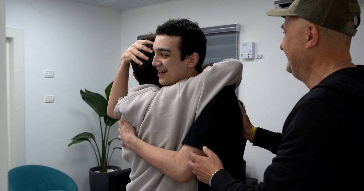 Refém israelo-americano Edan Alexander foi libertado, Hamas quer “negociações para um cessar-fogo sustentável”