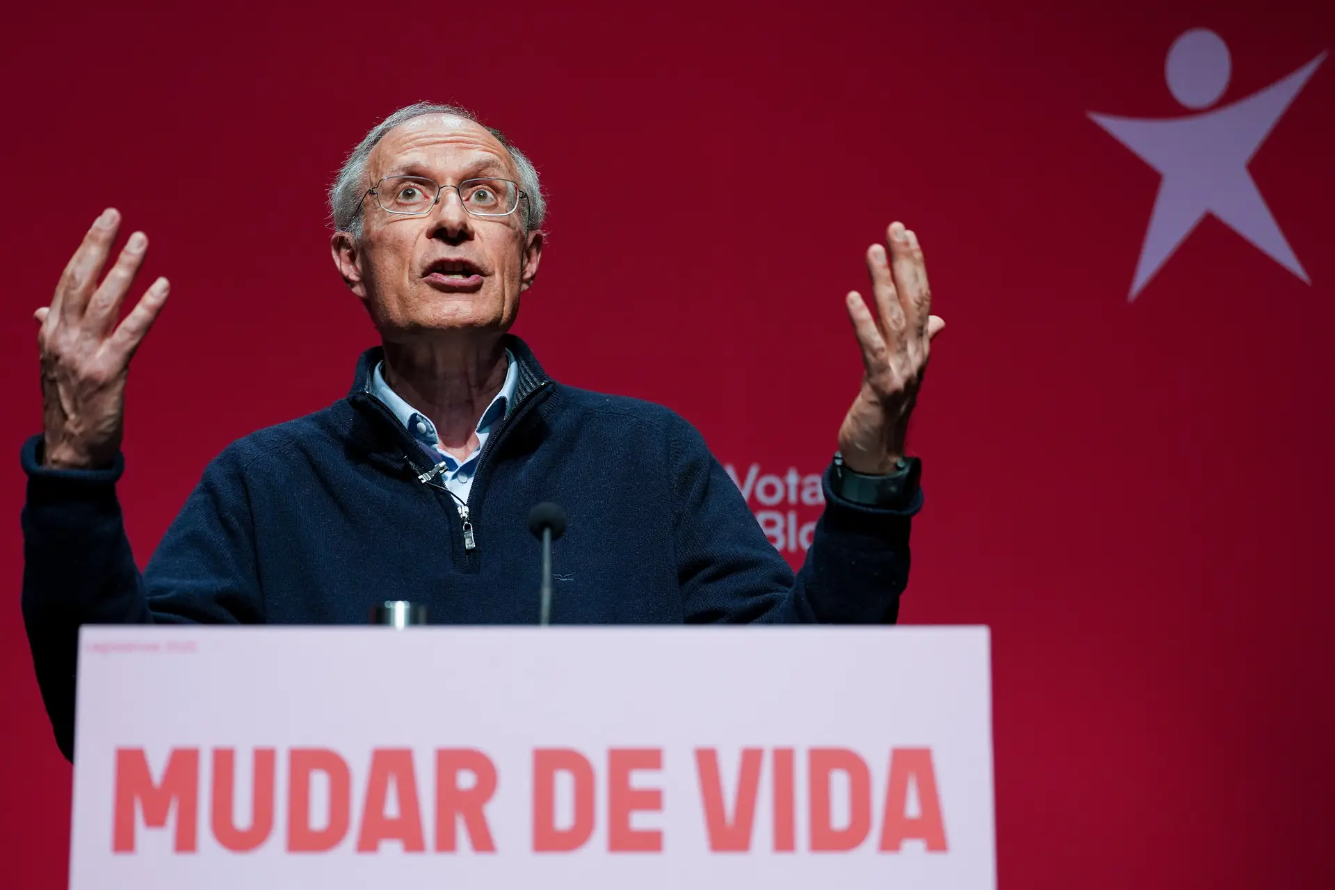 Francisco Louçã vai à caça dos "eleitores socialistas": "Pedir o apoio da AD para um Governo do PS é trair os votos que o PS pede"
