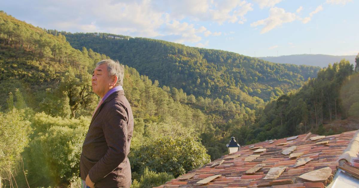 Depois do CAM, Kengo Kuma recupera aldeias na Lousã: “Pode ser um novo espaço de trabalho para jovens que queiram viver na natureza”