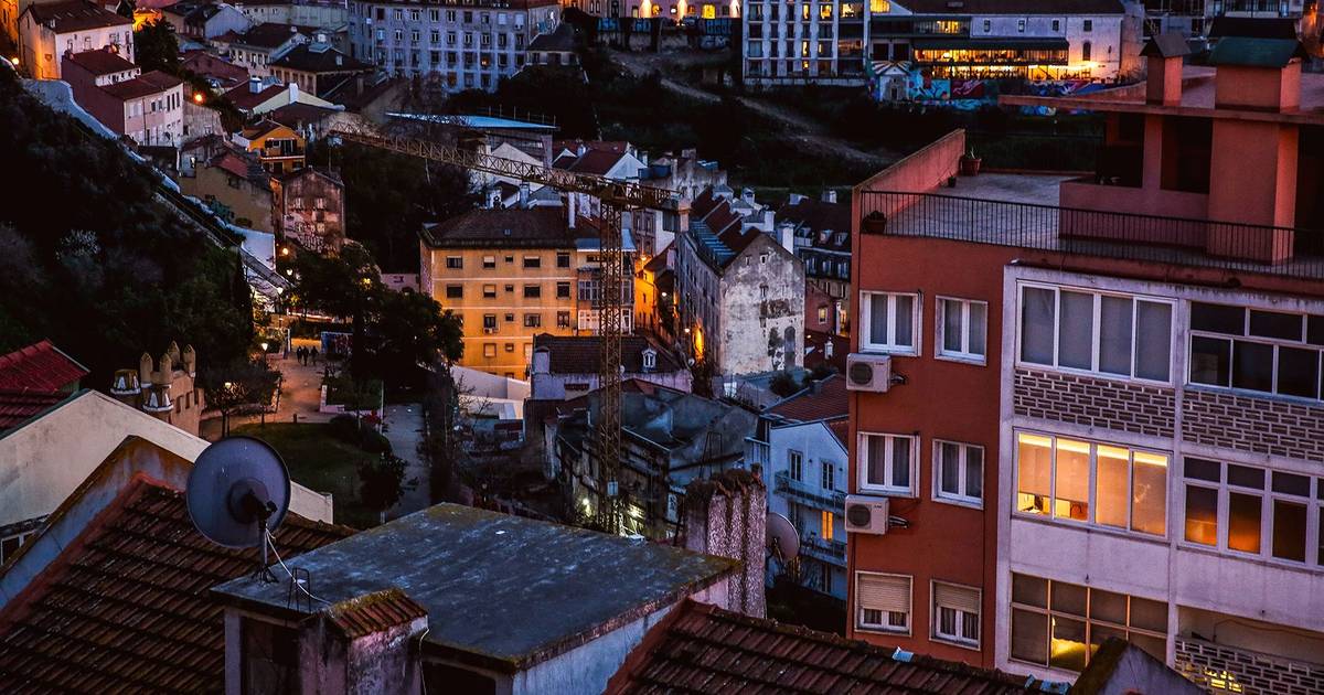 Crise empurra famílias para casas partilhadas