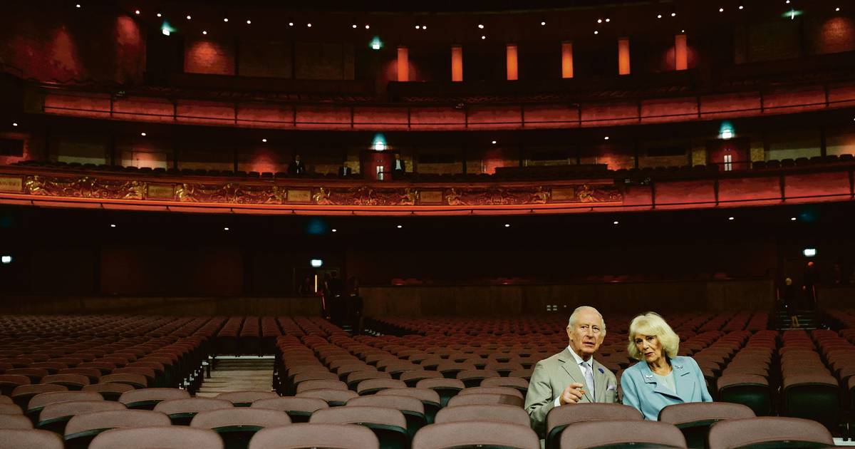 No escurinho do cinema? Nem por isso