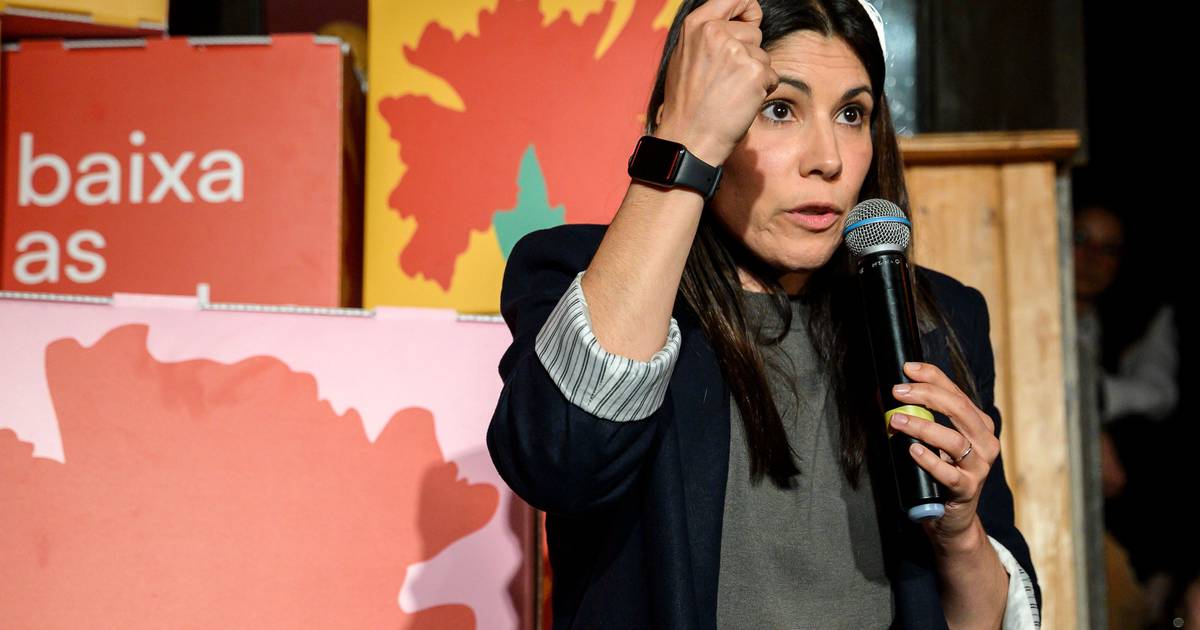 Contra “campanhas de bandeirinha no ar”, Mariana Mortágua ouviu histórias sobre habitação e pediu mais deputados para fazer mais “barulho”