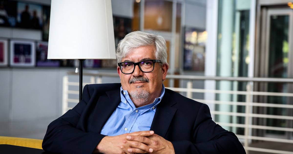 “Uma sondagem funciona para apreciar tendências, é quase como audiências de televisão, que todos os dias variam e vais vendo uma tendência”