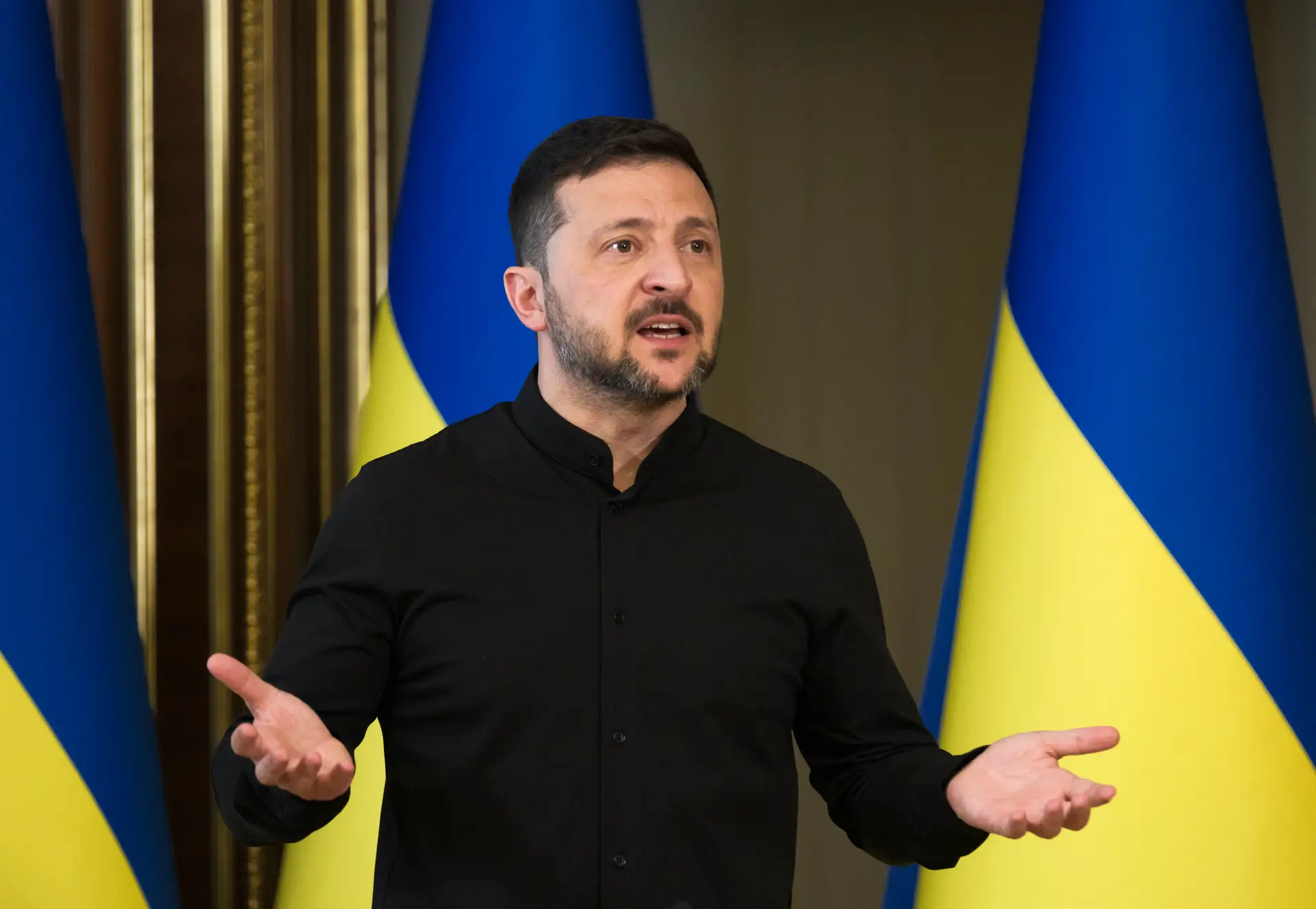 “Há amplas provas de que estão a preparar novas operações ofensivas”: Zelensky avisa sobre os próximos passos de Putin na Ucrânia