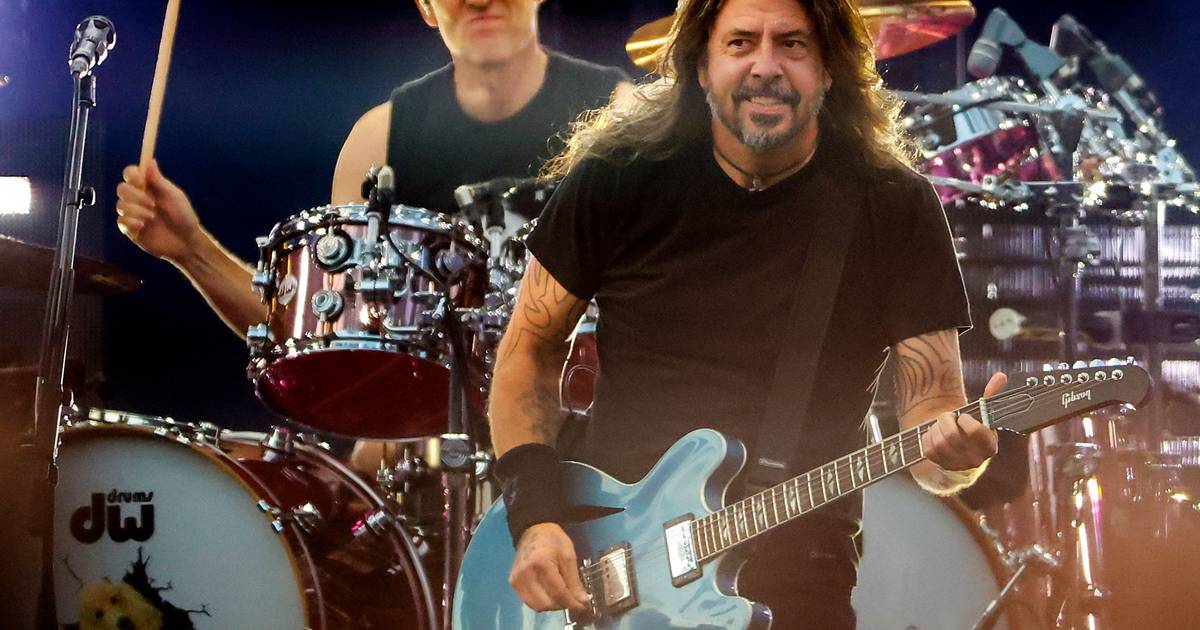 Os Foo Fighters despediram o baterista