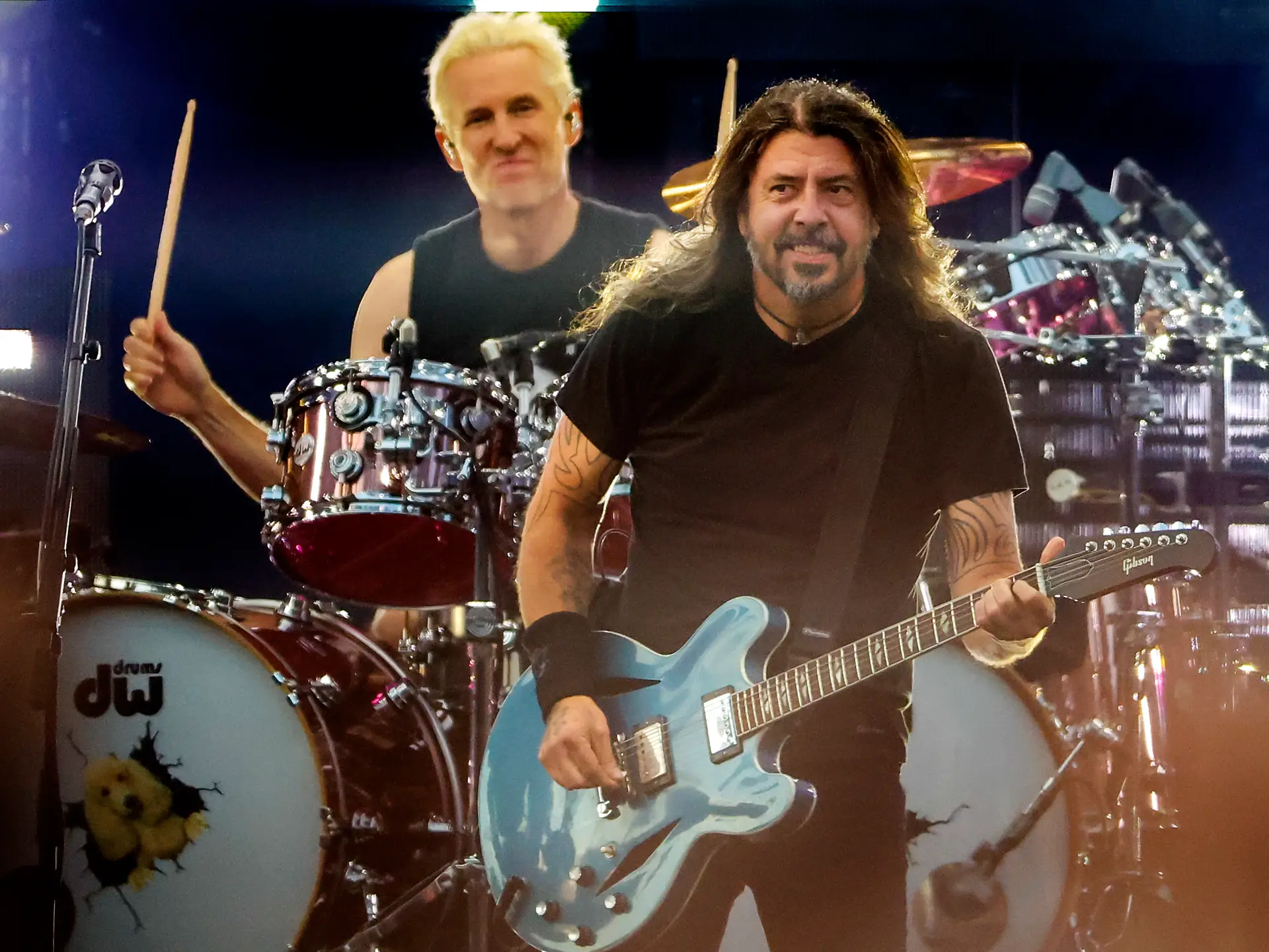 Josh Freese e Dave Grohl em 2024