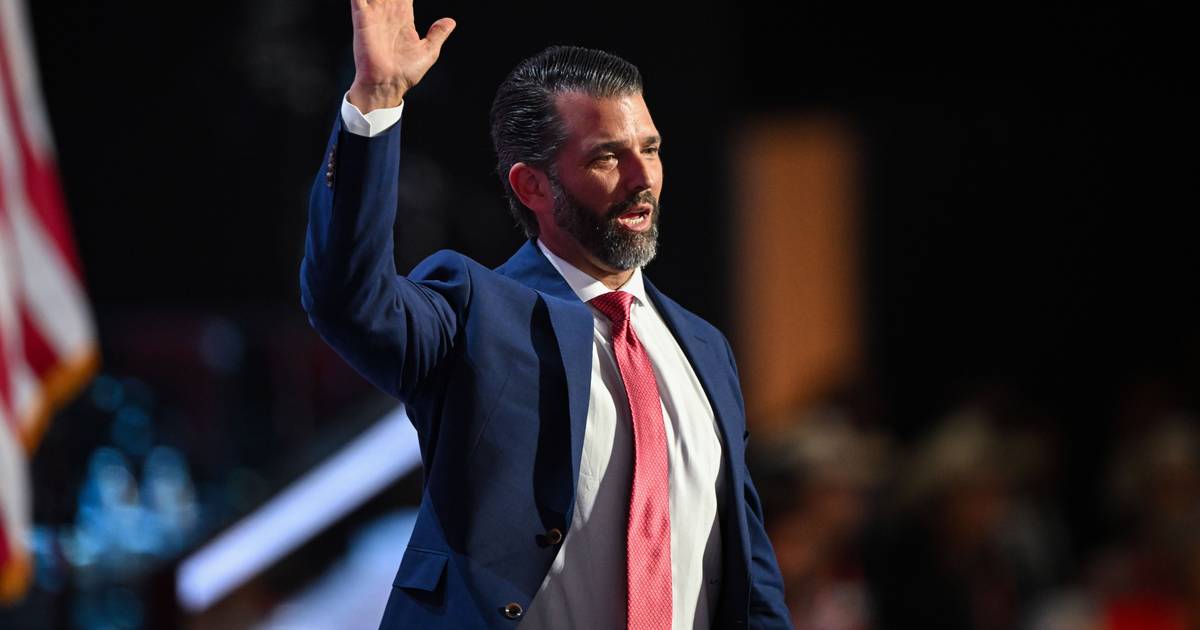 Trump pode abandonar a Ucrânia, alerta o filho do Presidente dos EUA