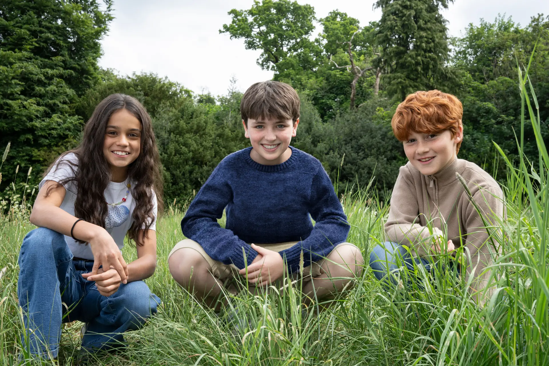Dominic McLaughlin, Arabella Stanton e Alastair Stout são os atores que vão protagonizar a nova série Harry Potter.
