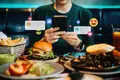 Inteligência artificial ainda não sorri