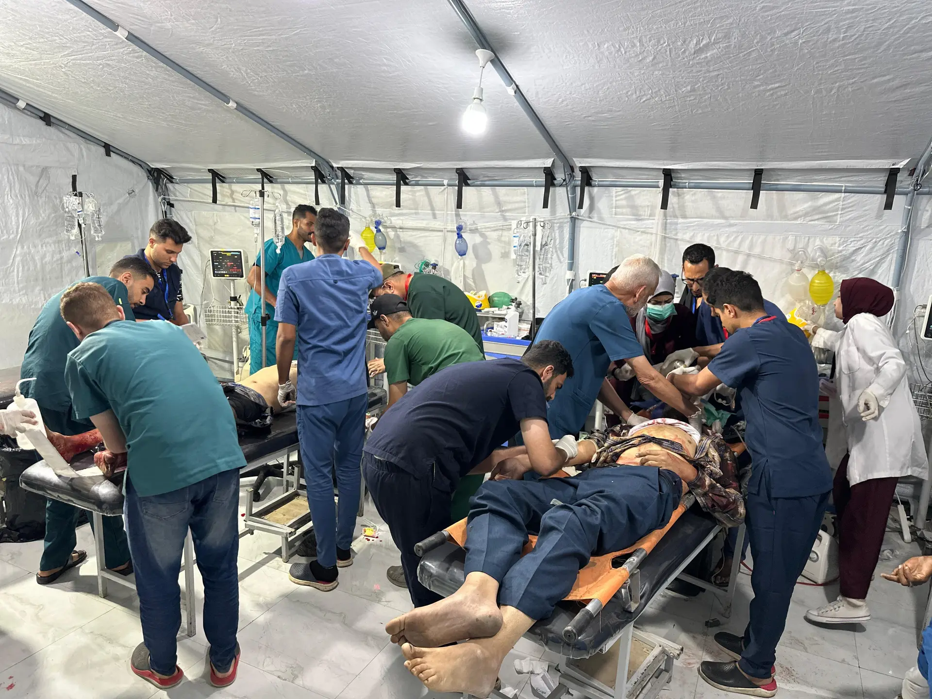 Pelo menos 31 mortos em Gaza durante distribuição de ajuda, Israel nega responsabilidade