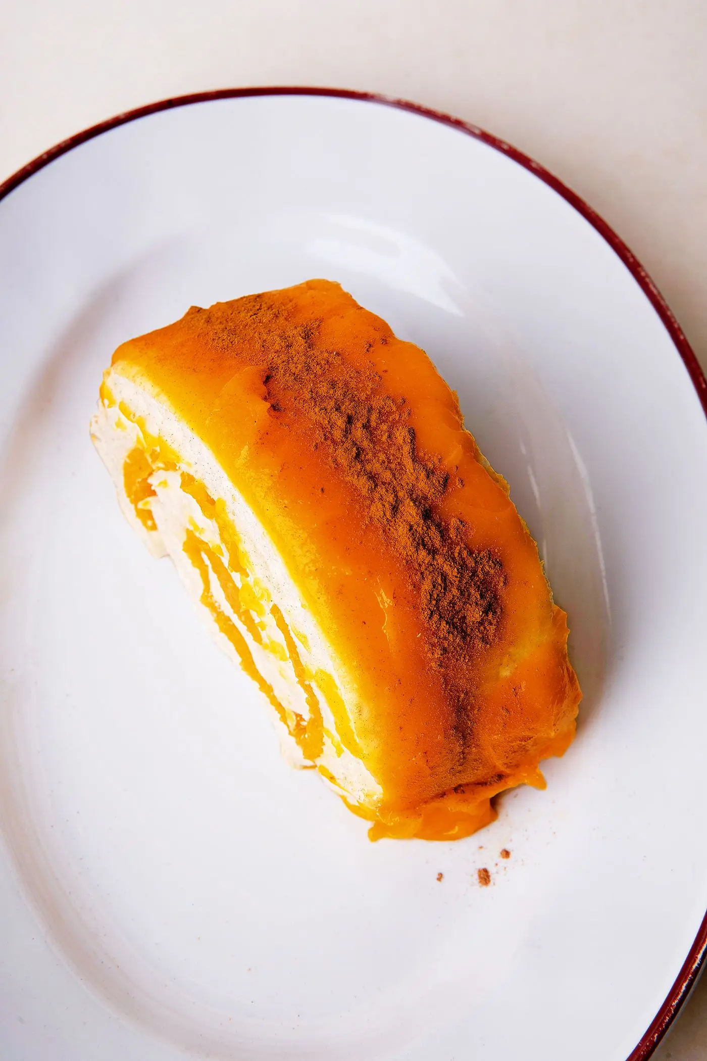 Leve e fofa: como animar as tardes de verão com uma torta de claras