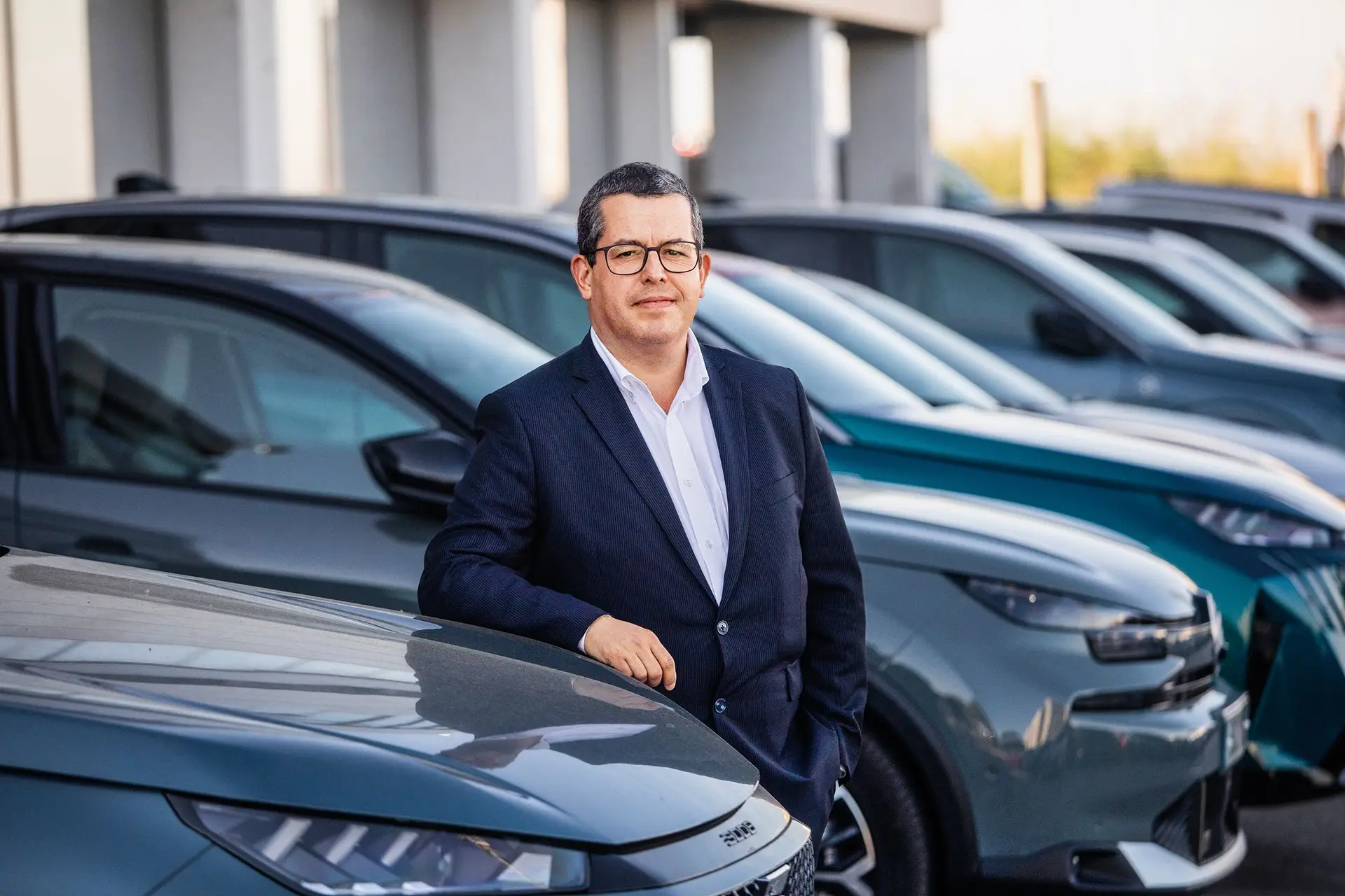 Pedro Lazarino diz que Bruxelas até pode apertar o cerco aos motores a combustão, mas as marcas produzem para o mercado global