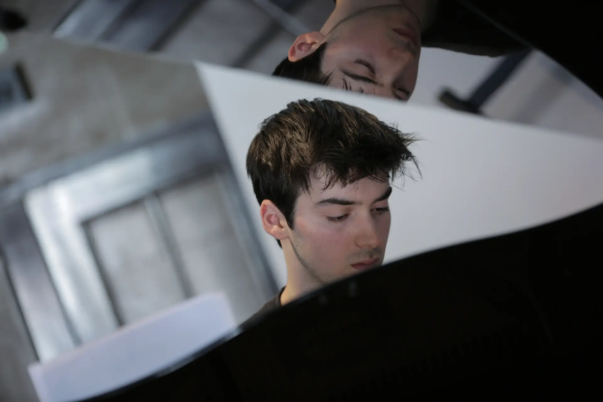 Massimo fez 12 anos de formação de piano em apenas 2, teve 20 valores, recebeu uma bolsa mas ainda faltam €38 mil para ir estudar nos EUA