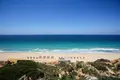 Praias públicas com acesso quase privado