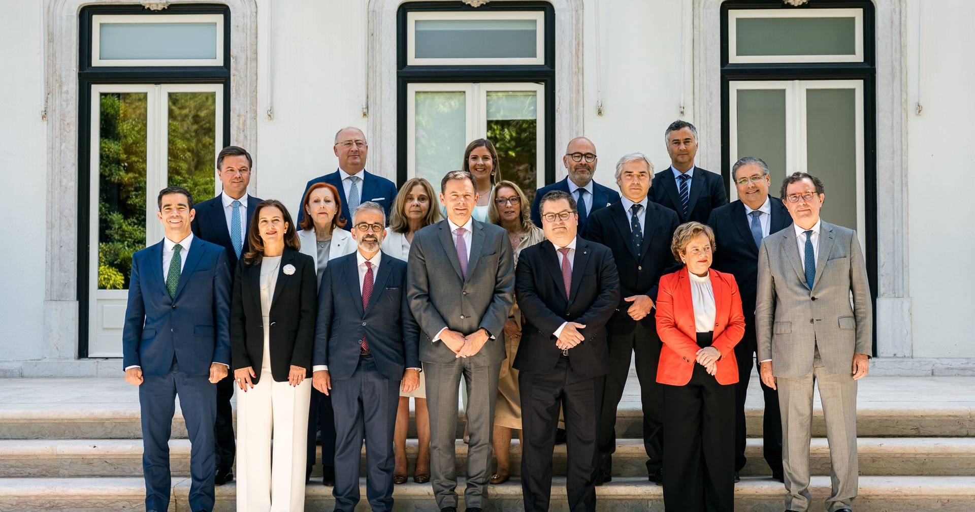 “Governo Abre Porta à Revolução: Flexibilização da Lei Laboral e Reforma Bombeira na Saúde em Debate!” #ÚltimasNotícias #Portugal