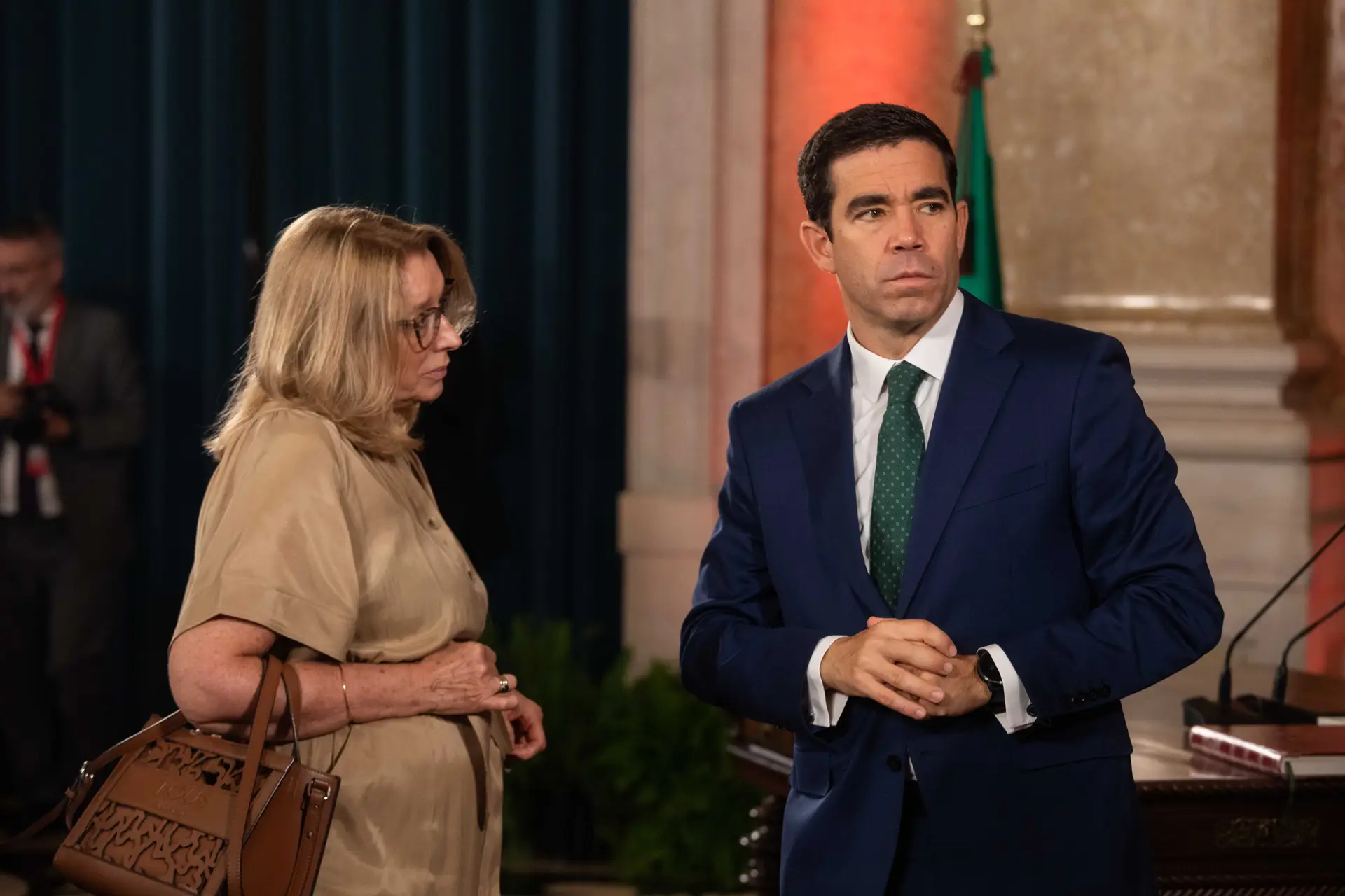 Governo quer novo regime para dias extra de férias, serviços mínimos para greves e fim das restrições ao outsourcing