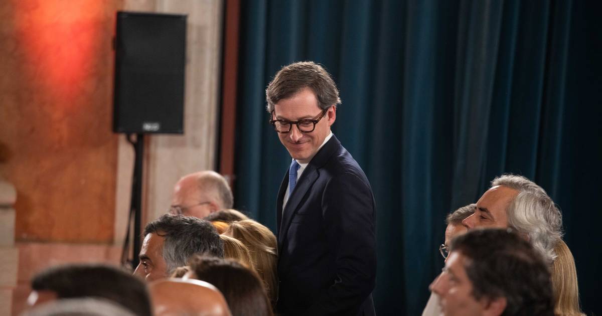 Governante sugere que o PS queria mais imigração para ganhar votos, uma tese da extrema-direita americana