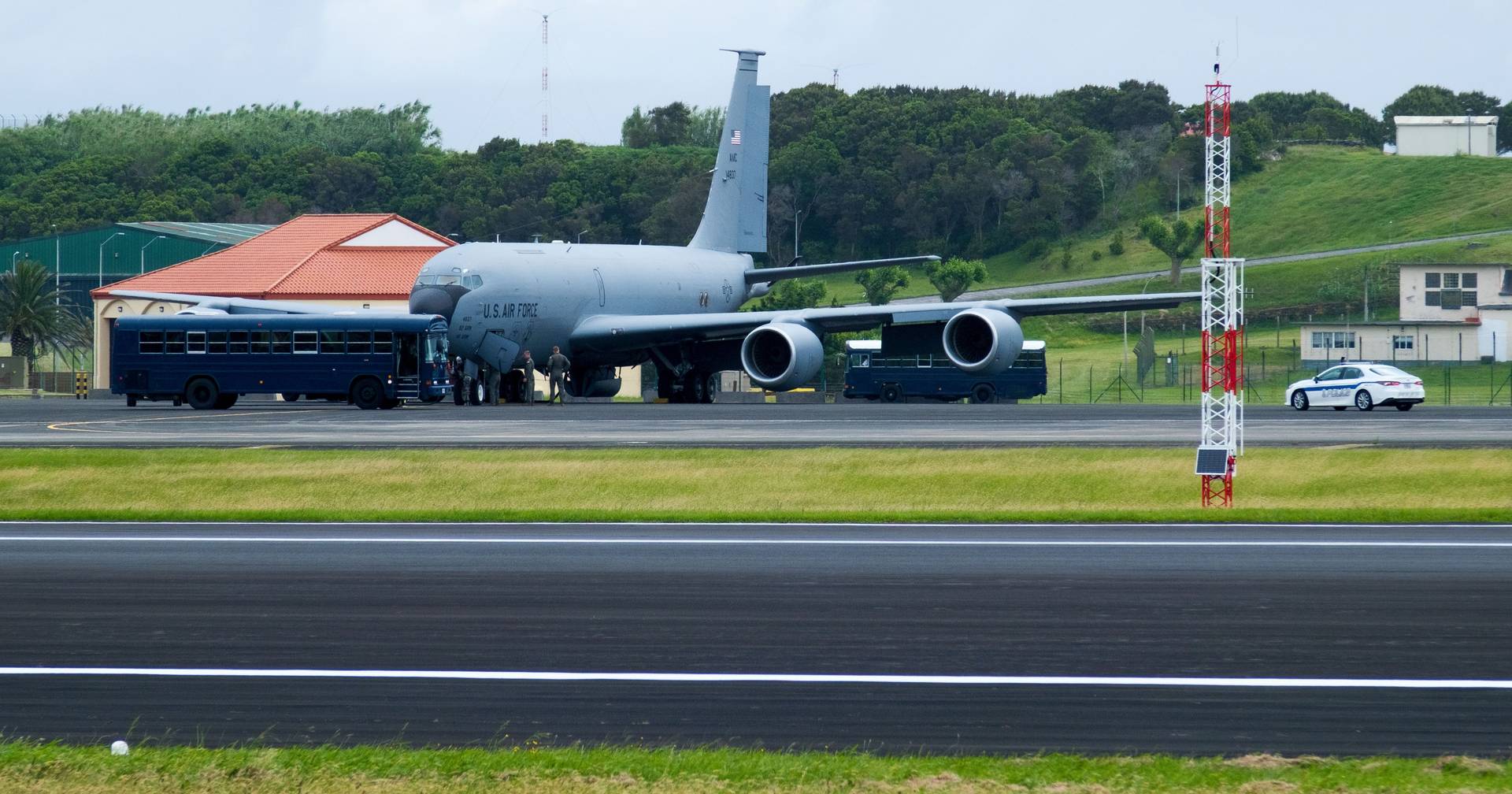 Estados Unidos pediram autorização para uso da Base das Lajes na quarta-feira