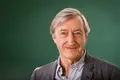 Julian Barnes: “Imagino-me sempre lado a lado com o leitor”