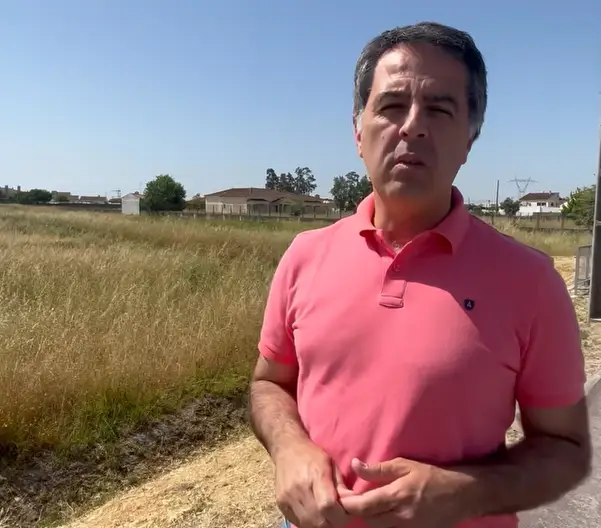 Pedro Gameiro, candidato do PS à Câmara Municipal de Benavente, no vídeo que colocou nas redes sociais a tomar posição contra a construção de uma mesquita em Samora Correia