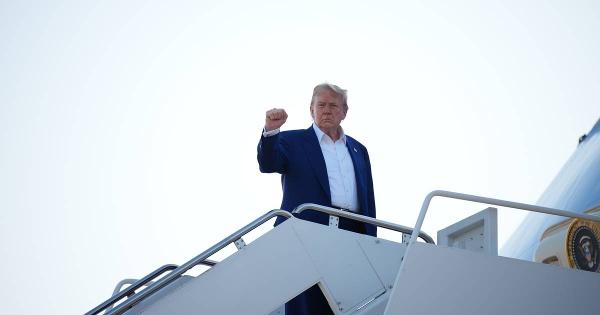 "Wall Street Journal” excluído de viagem presidencial: jornal noticiou a relação entre Trump e o criminoso sexual Jeffrey Epstein