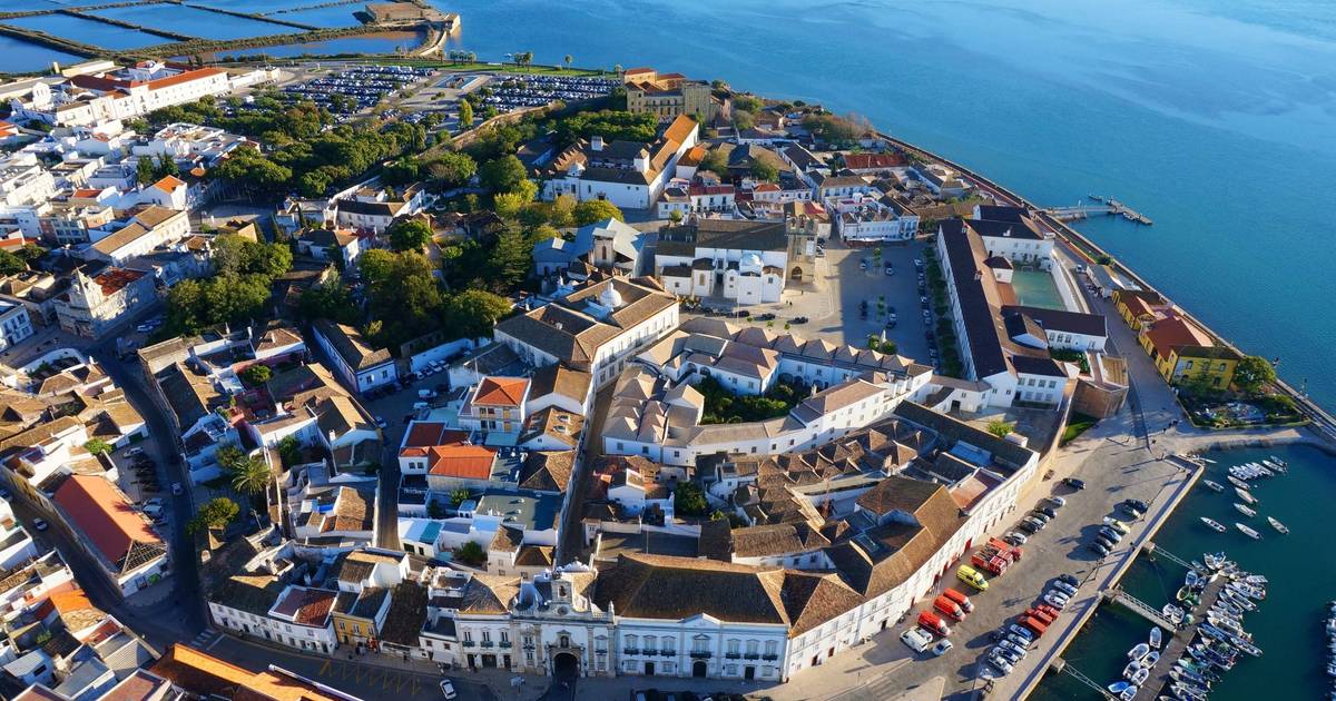 Metrobus do Algarve: câmaras de Faro, Loulé e Olhão vão ter de decidir se projeto avança, é reformulado ou cai