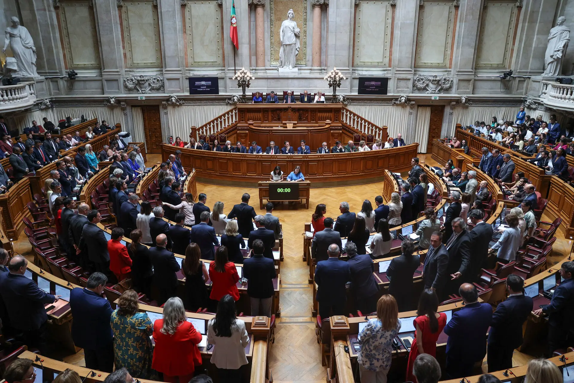 Apagão: PSD, Chega e CDS rejeitam inquérito parlamentar proposto pelo Livre