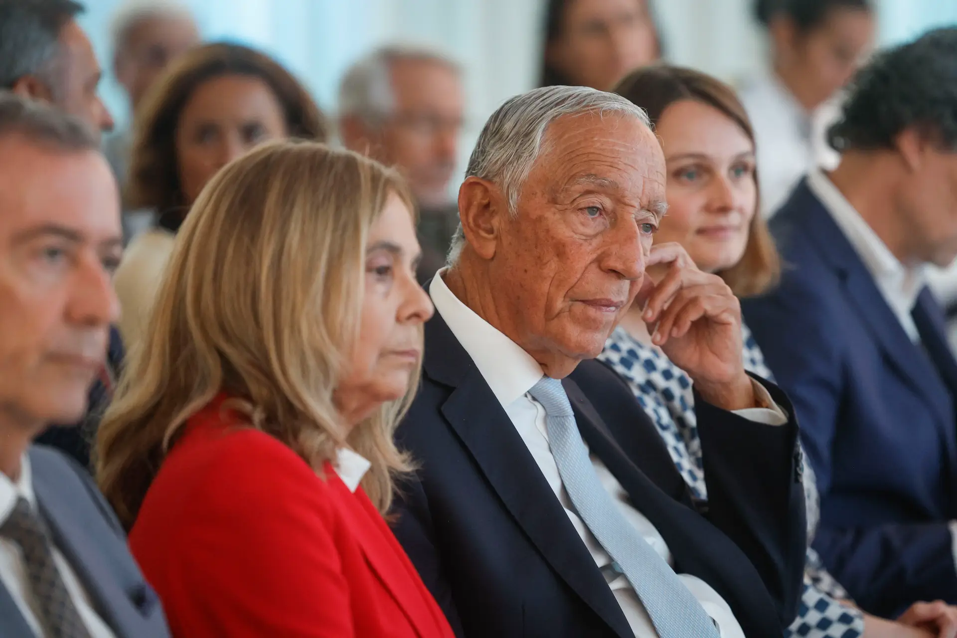 Marcelo dá novo prazo para avaliar ministra da Saúde: “daqui a duas, três semanas, formularei esse juízo”