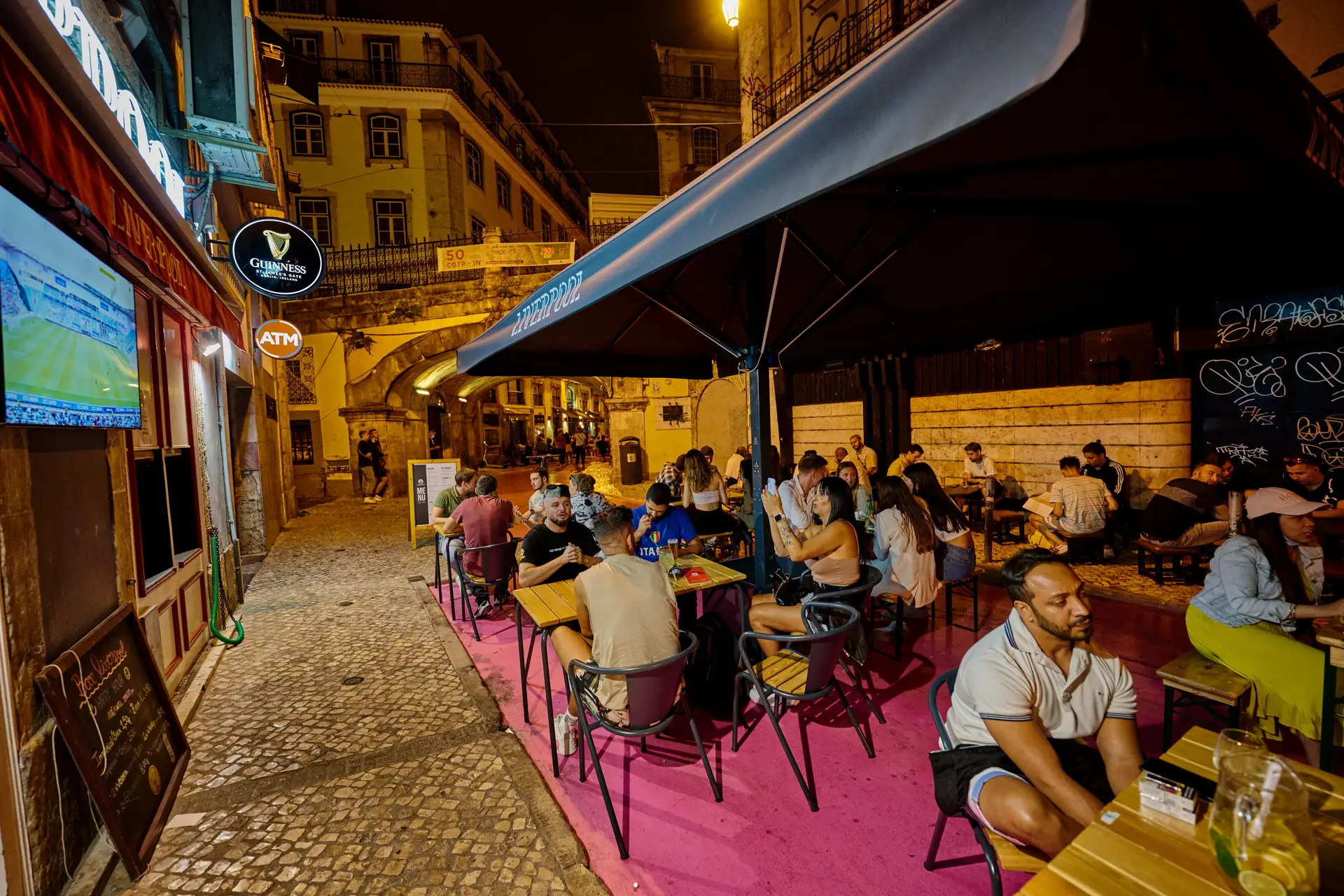 Dezenas de associações de moradores de Lisboa criam plataforma para pressionar autarquia a agir contra o ruído e a degradação da cidade
